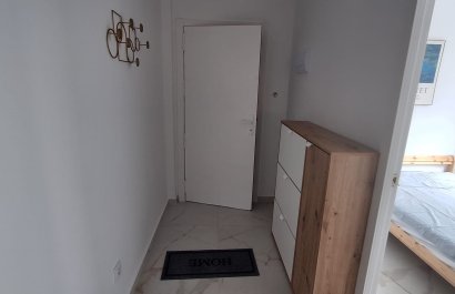Herverkoop - Apartments - Flats - Torrevieia - Playa Los Naufragos