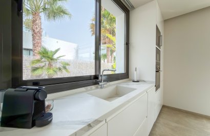 Resale - Villa - Orihuela Costa - Las Colinas golf