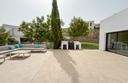Resale - Villa - Orihuela Costa - Las Colinas golf