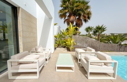 Resale - Villa - Orihuela Costa - Las Colinas golf