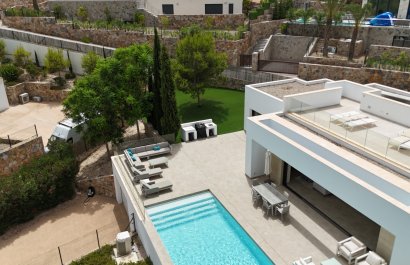 Resale - Villa - Orihuela Costa - Las Colinas golf