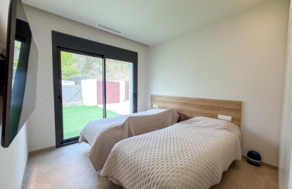 Resale - Villa - Orihuela Costa - Las Colinas golf