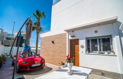 Reventa - Villa - PILAR DE LA HORADADA