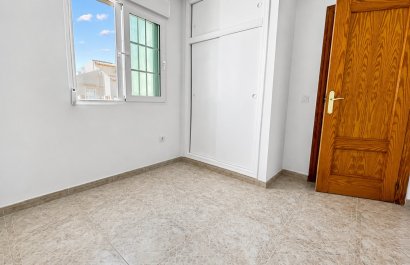Resale - Townhouse / Duplex / Corner - Orihuela Costa - Playa Flamenca
