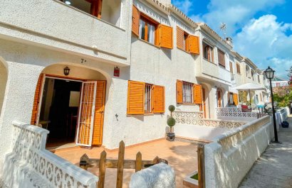 Resale - Townhouse / Duplex / Corner - Orihuela Costa - Playa Flamenca