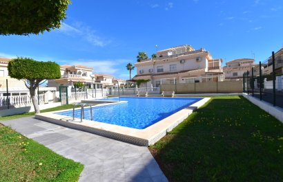 Resale - Townhouse / Duplex / Corner - Orihuela Costa - Playa Flamenca