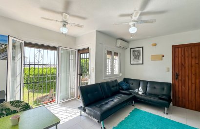 Resale - Townhouse / Duplex / Corner - San Miguel de Salinas - Bellavista