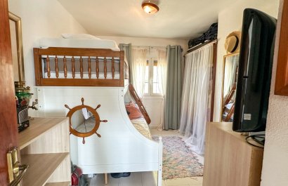 Resale - Townhouse / Duplex / Corner - San Miguel de Salinas - Bellavista