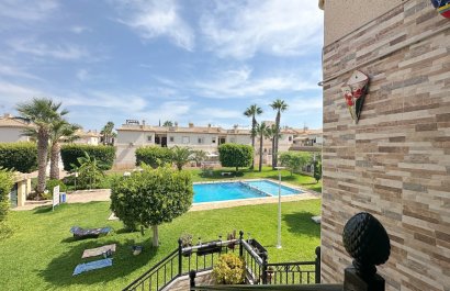 Resale - Townhouse / Duplex / Corner - Torrevieia - Aguas Nuevas
