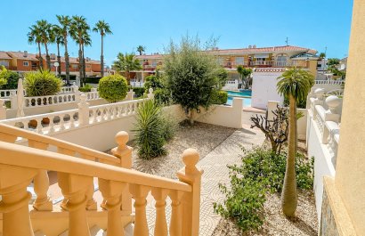 Resale - Townhouse / Duplex / Corner - Ciudad Quesada - Doña Pepa