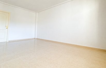 Resale - Townhouse / Duplex / Corner - Ciudad Quesada - Doña Pepa