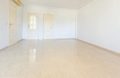Resale - Townhouse / Duplex / Corner - Ciudad Quesada - Doña Pepa