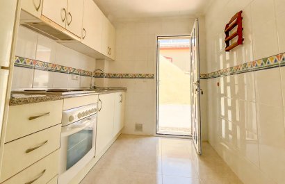 Resale - Townhouse / Duplex / Corner - Ciudad Quesada - Doña Pepa