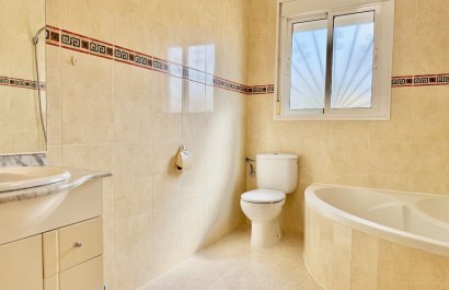 Resale - Townhouse / Duplex / Corner - Ciudad Quesada - Doña Pepa