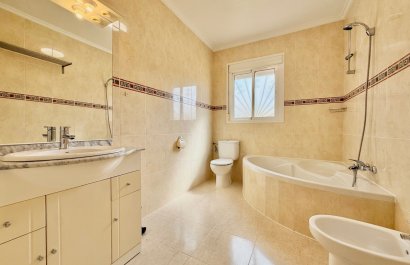 Resale - Townhouse / Duplex / Corner - Ciudad Quesada - Doña Pepa