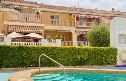 Resale - Townhouse / Duplex / Corner - Ciudad Quesada - Doña Pepa