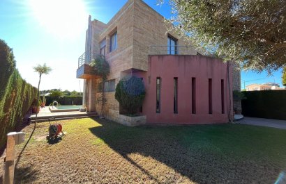 Resale - Villa - Orihuela Costa - Dehesa de campoamor