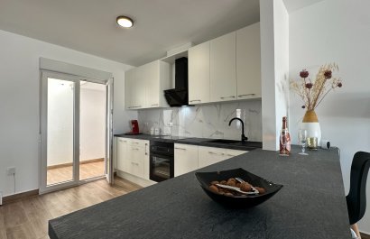 Reventa - Townhouse / Duplex - Ciudad Quesada - Altos de Quesada