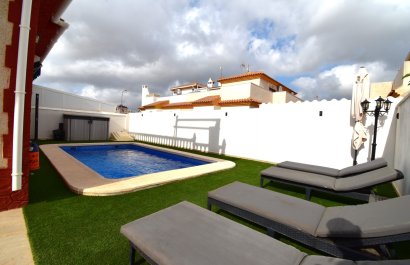 Reventa - Villa - Orihuela Costa - Playa Flamenca