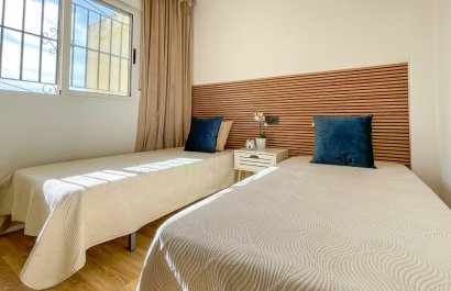 Reventa - Townhouse / Duplex - Orihuela Costa - Los Altos *