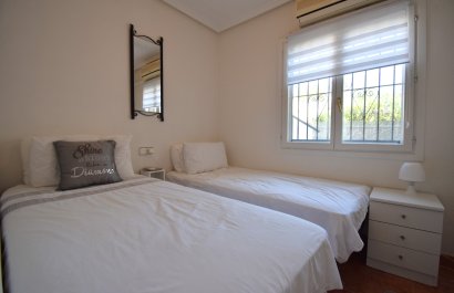 Resale - Villa - Orihuela Costa - Playa Flamenca