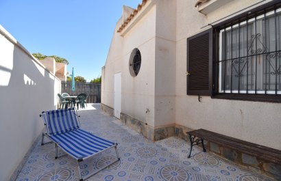 Resale - Villa - Orihuela Costa - Playa Flamenca