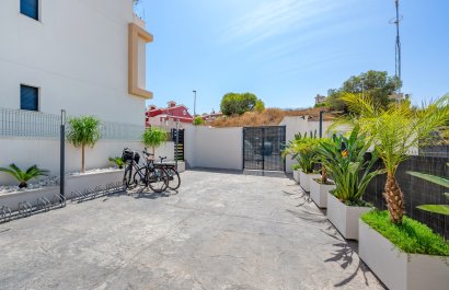 Resale - Apartments - Flats - Orihuela Costa - Villamartín
