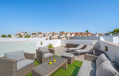 Resale - Villa - Orihuela Costa - Villamartín