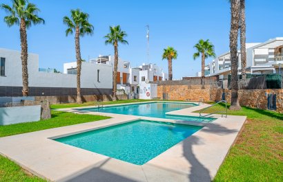 Resale - Villa - Orihuela Costa - Villamartín