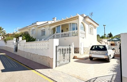 Reventa - Townhouse / Duplex - Ciudad Quesada - La Fiesta
