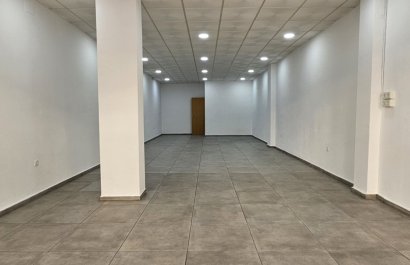 Resale - Commercial - Benidorm - Colonia Madrid