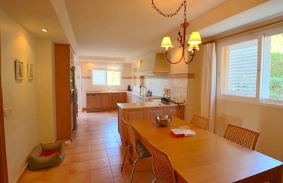 Reventa - Villa - Benidorm - Urbanizaciones