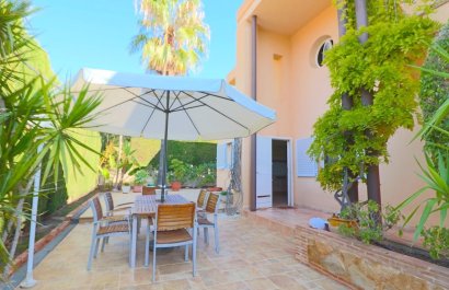 Reventa - Villa - Benidorm - Urbanizaciones