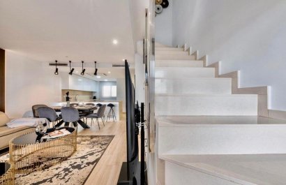 Resale - Townhouse / Duplex / Corner - Finestrat - Urbanización
