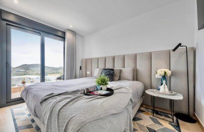 Resale - Townhouse / Duplex / Corner - Finestrat - Urbanización