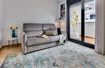 Resale - Townhouse / Duplex / Corner - Finestrat - Urbanización
