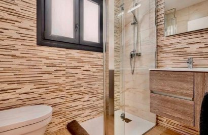 Resale - Townhouse / Duplex / Corner - Finestrat - Urbanización