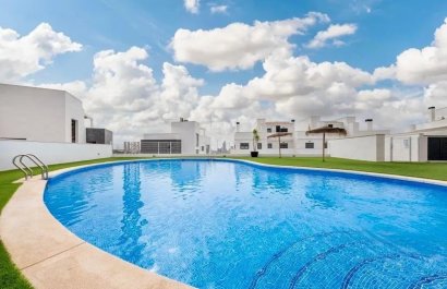 Resale - Townhouse / Duplex / Corner - Finestrat - Urbanización