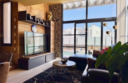 Resale - Villa - Orihuela Costa - Cabo Roig