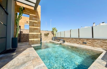 Resale - Villa - Orihuela Costa - Cabo Roig