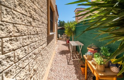 Resale - Townhouse / Duplex / Corner - Guardamar del Segura - El Raso