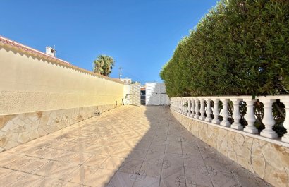 Resale - Villa - Ciudad Quesada