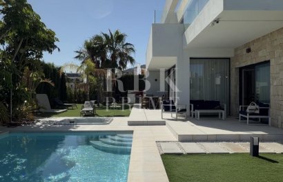 Resale - Villa - Finestrat