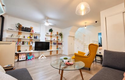 Resale - Townhouse / Duplex / Corner - Guardamar del Segura - Center - El Raso