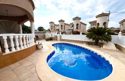 Herverkoop - Villa - Orihuela Costa - Villamartín