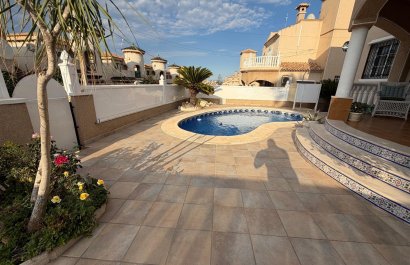 Herverkoop - Villa - Orihuela Costa - Villamartín