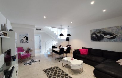 Resale - Townhouse / Duplex / Corner - Torrevieia - Torrevieja