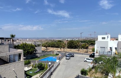 Resale - Townhouse / Duplex / Corner - Torrevieia - Torrevieja