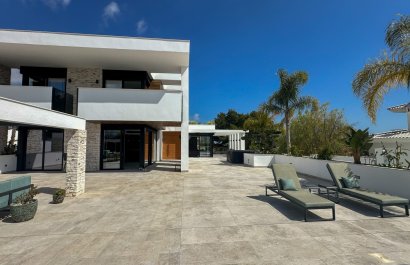 Resale - Villa - Orihuela Costa - Villamartín