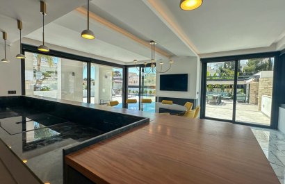 Resale - Villa - Orihuela Costa - Villamartín
